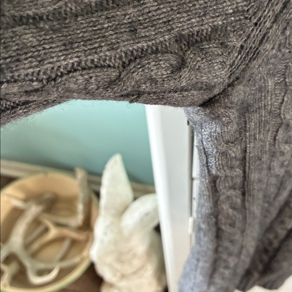 Lauren Ralph Lauren sz L Cashmere Charcoal V-Neck Sweater - Picture 6 of 7